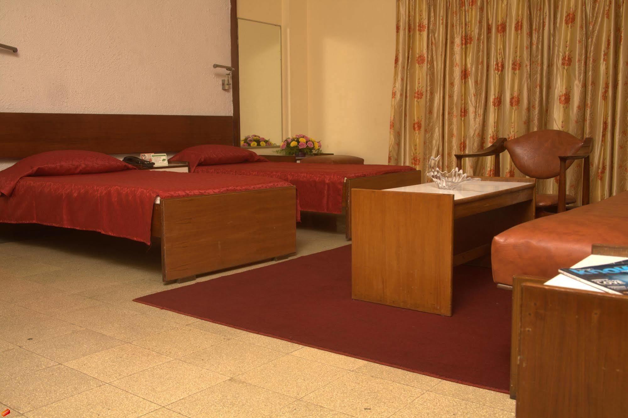 Sea Green Hotel Mumbai Kültér fotó